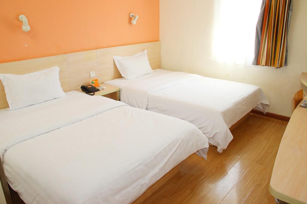 7Days Premium Chongqing Hongqihegou Hotel Exterior photo